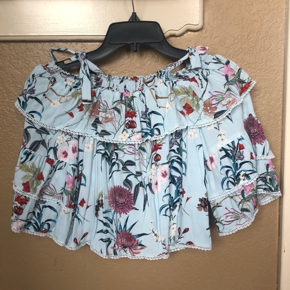 flowy ruffled sleeves and shoulder straps